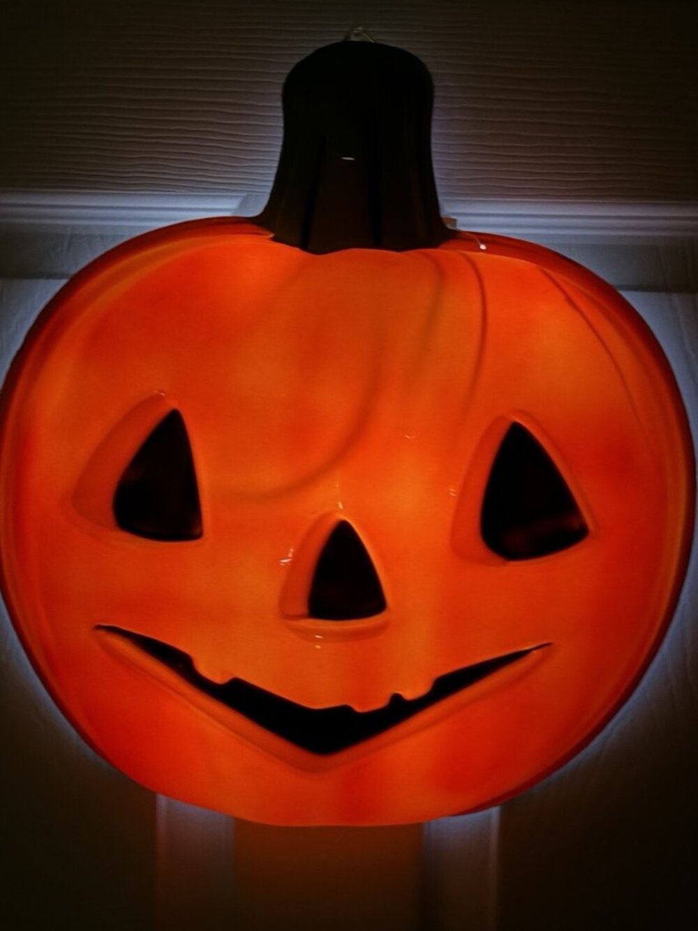 Lighted Hanging Jack-O’-Lantern